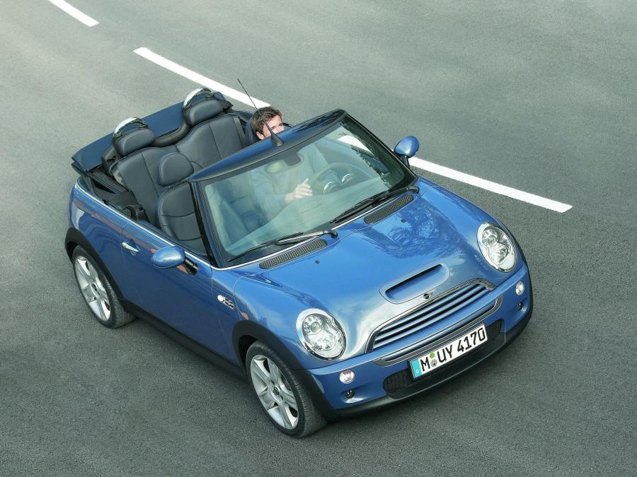  Mini Cooper S Cabrio 2004 года  (фото 9 из 20)